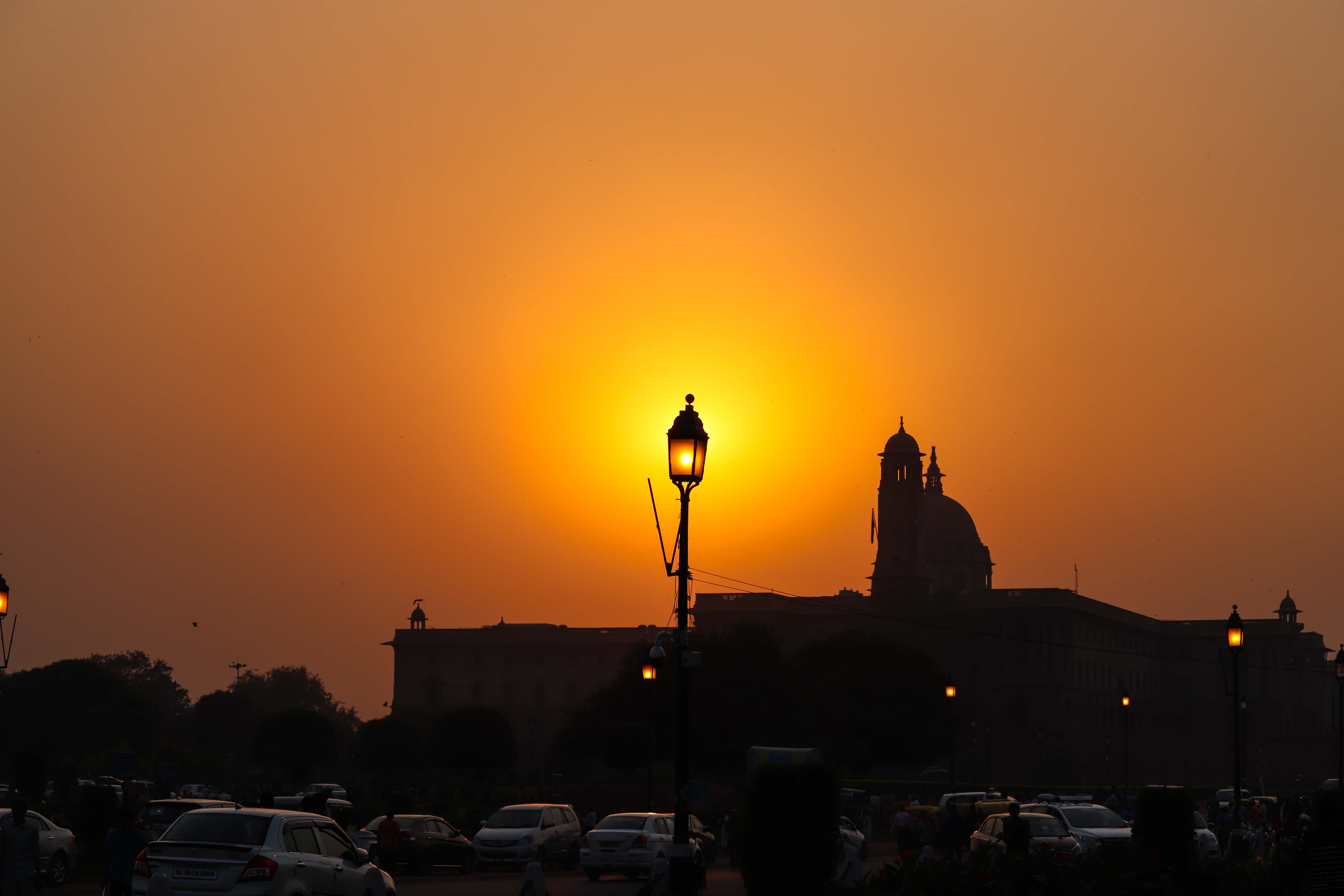 street light, new delhi, india, road, travel-delhi, delhi-monuments, Amar-Jawan-Jyoti, Shanti-Path